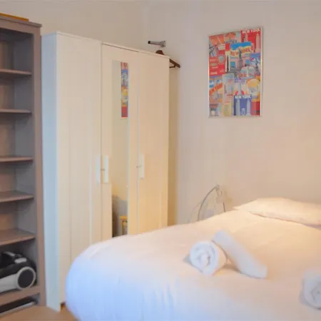 1 Bedroom Flat In Vaugirard Apartment *